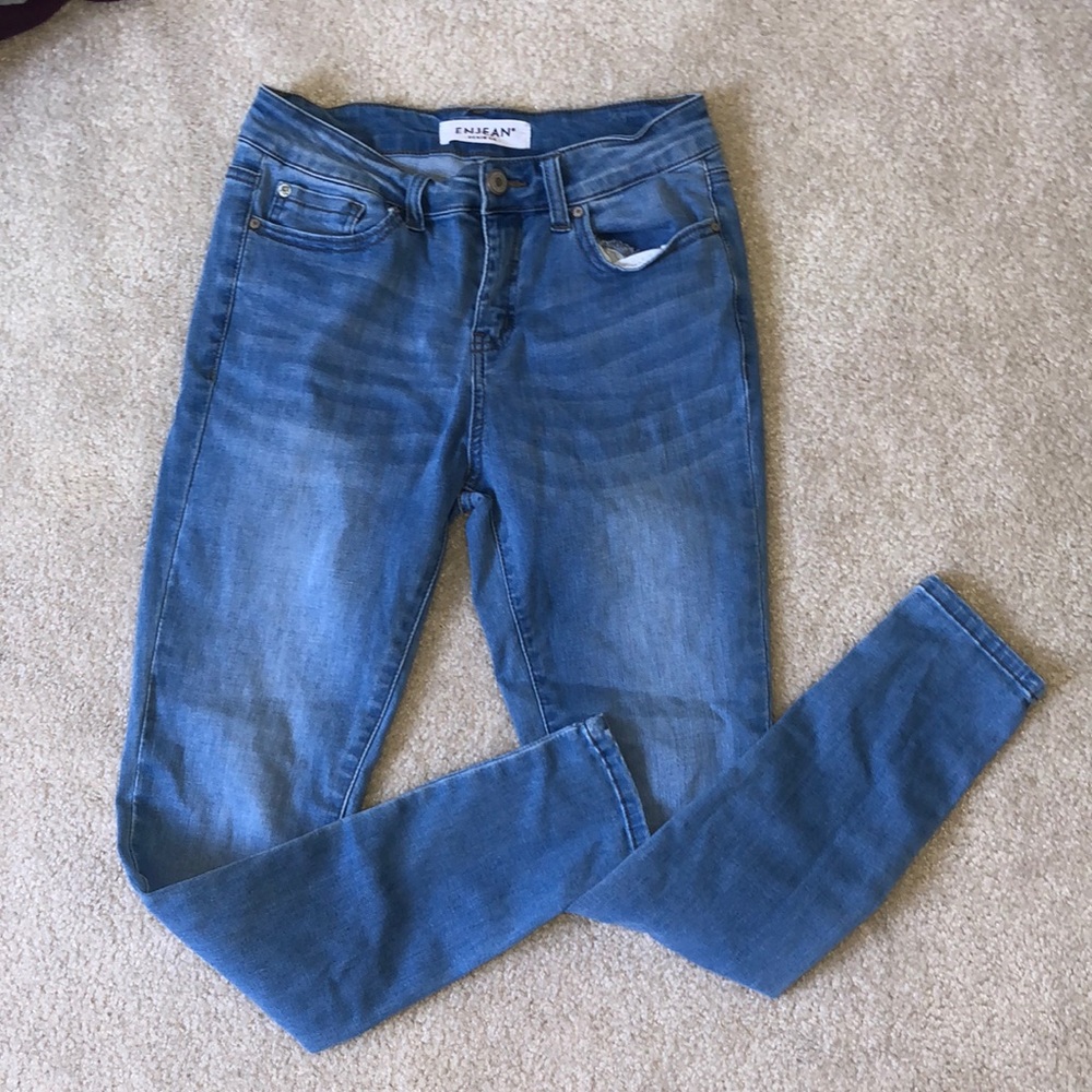 Really cute blue jeans